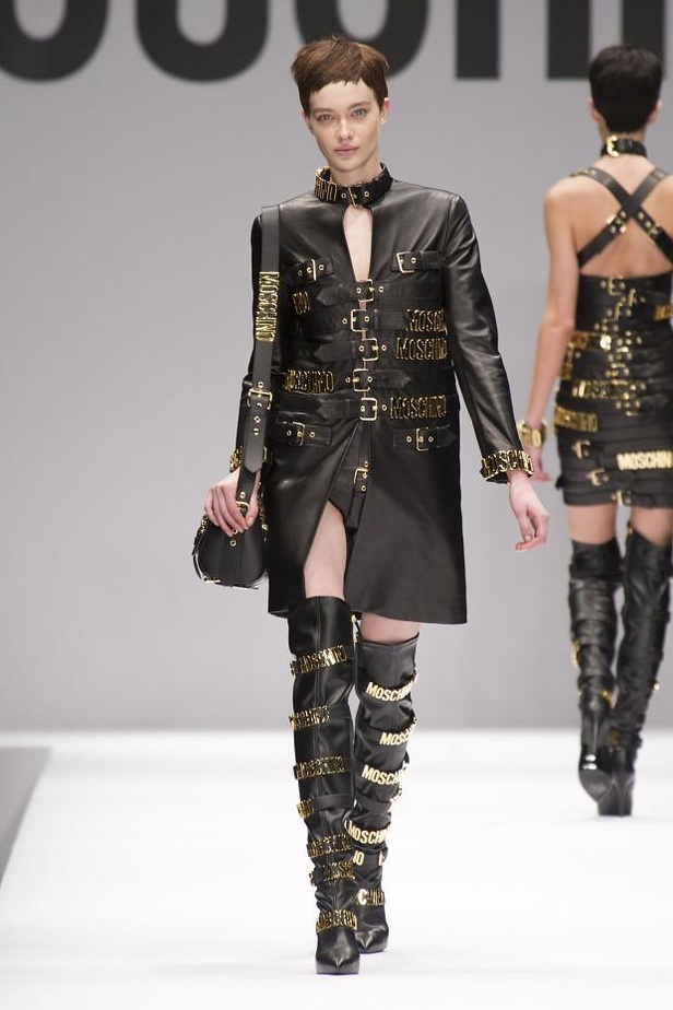 مجموعة Moschino خريف وشتاء 2014 – 15
