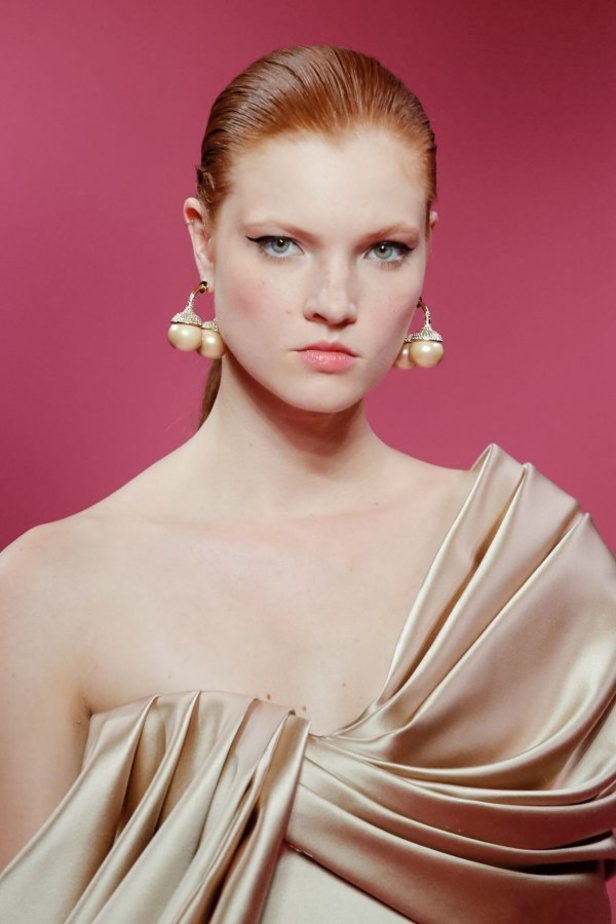 مجموعة جورج حبيقة للأزياء الراقية لخريف 2019: أناقة في التصاميم وعصرية بالتفاصيل