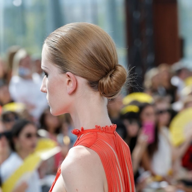 المصمم ربيع كيروز يحتفل بمرور ٢٠  عاما على دخوله عالم الأزياء  