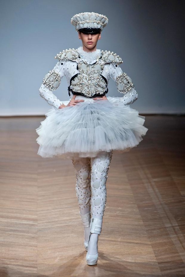 ON AURA TOUT VU... ربيع منثور على غيمة ثلجية