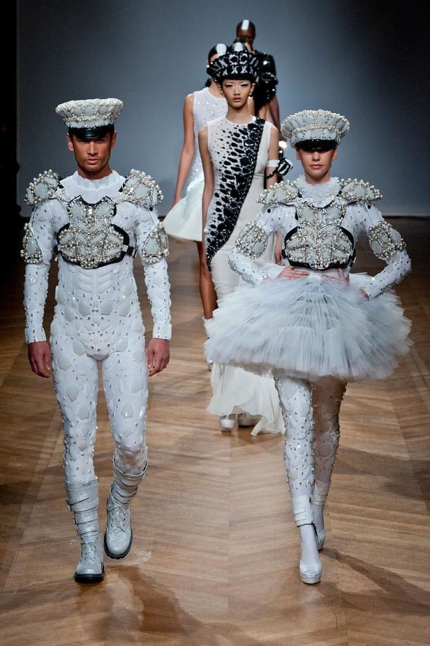 ON AURA TOUT VU... ربيع منثور على غيمة ثلجية