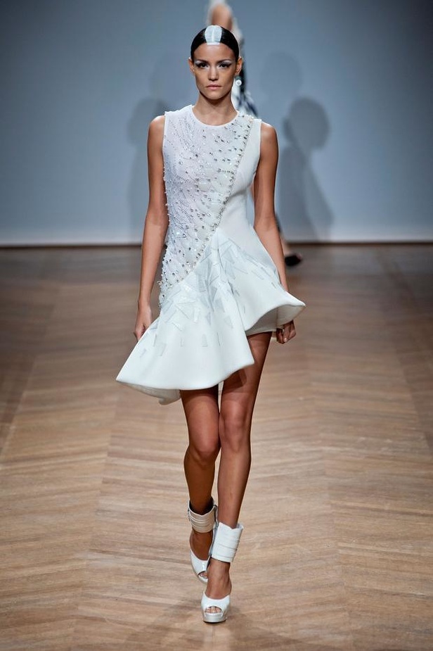 ON AURA TOUT VU... ربيع منثور على غيمة ثلجية