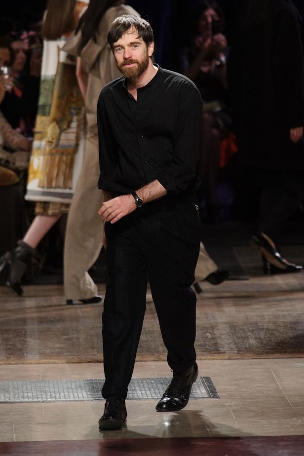 Hermès.. تصاميم بسيطة.. بروح شرقية