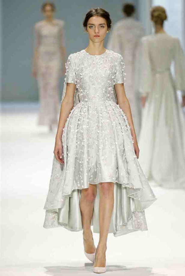 أناقة الخمسينيات تعود مع Ralph & Russo