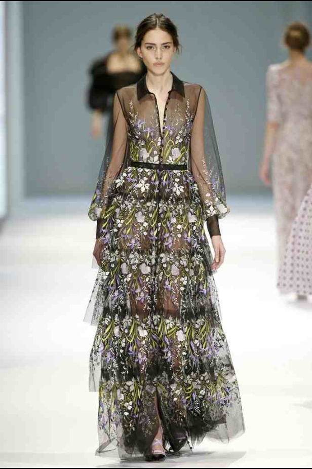 أناقة الخمسينيات تعود مع Ralph & Russo