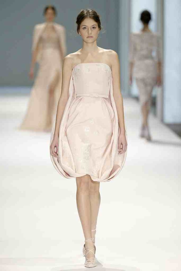 أناقة الخمسينيات تعود مع Ralph & Russo