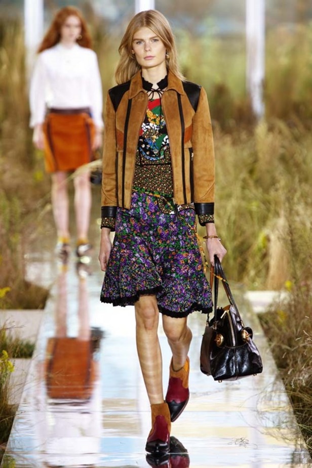 Coach تحتفل بصيف مفعم بالألوان..