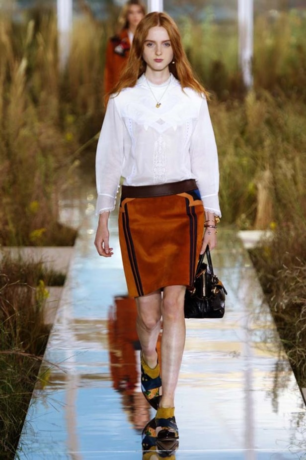 Coach تحتفل بصيف مفعم بالألوان..