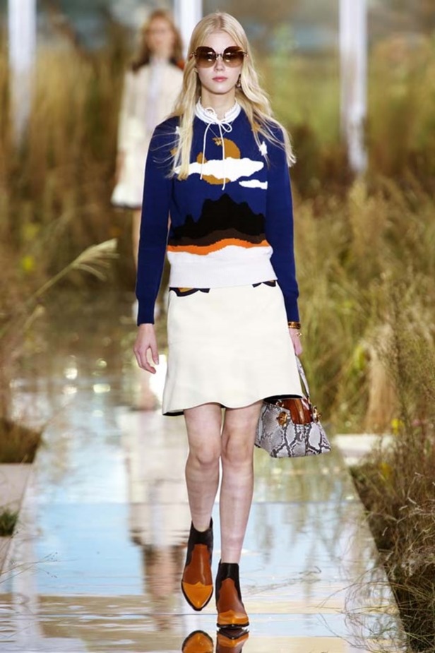 Coach تحتفل بصيف مفعم بالألوان..