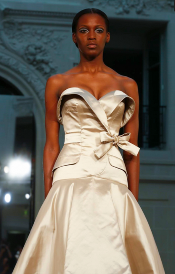 مجموعة Alexis Mabille للأزياء الفاخرة لخريف ٢٠١٦