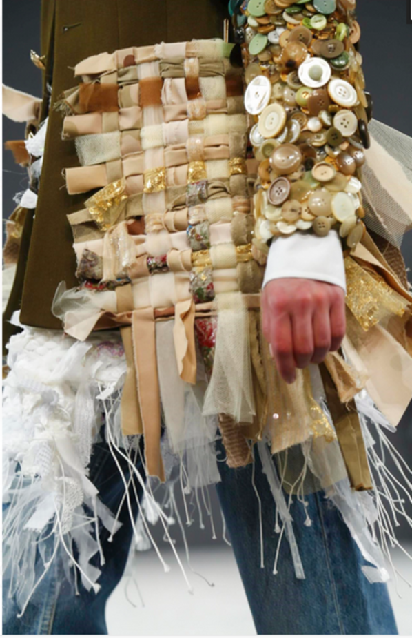 مجموعة Viktor & Rolf للأزياء الراقية لخريف ٢٠١٦