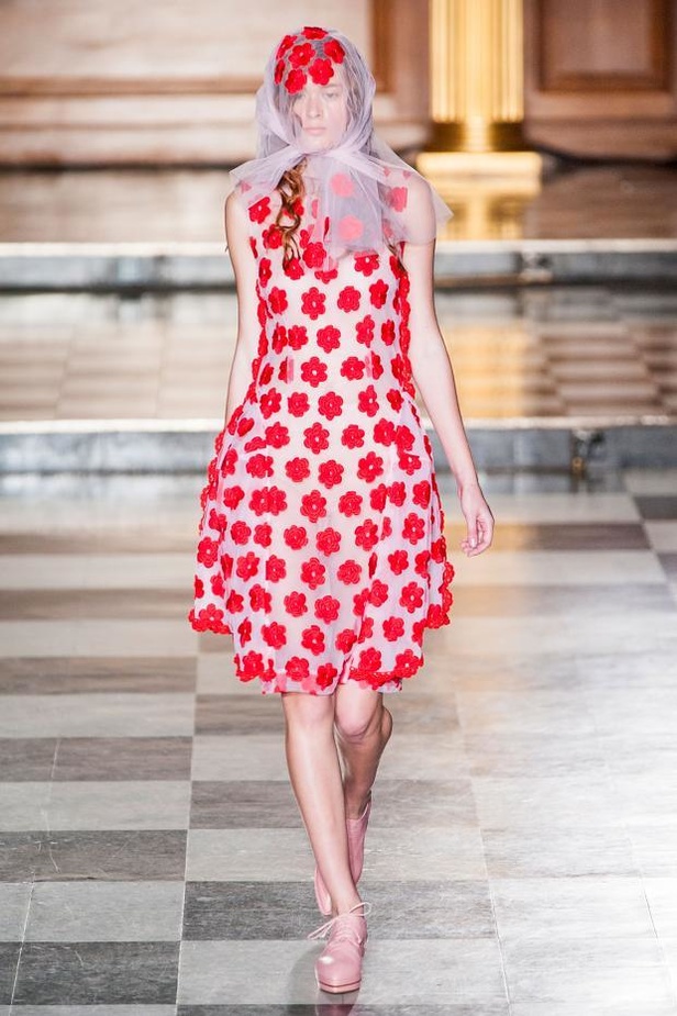 Simone Rocha .. فخامة تليق بالجميلات