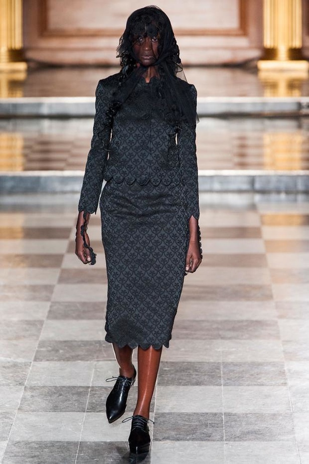 Simone Rocha .. فخامة تليق بالجميلات