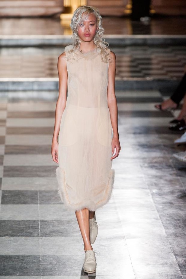 Simone Rocha .. فخامة تليق بالجميلات