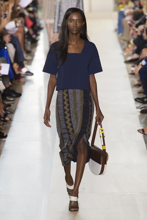 Tory Burch .. الصحراء بمفهوم عصري