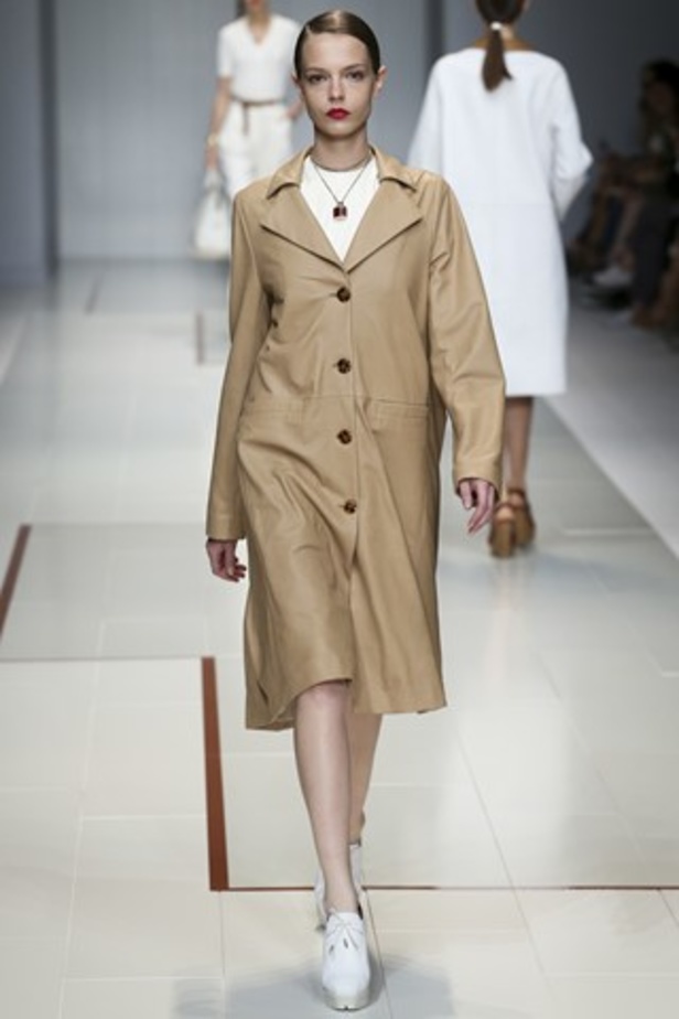 تصاميم راقية من Trussardi لربيع وصيف 2014 