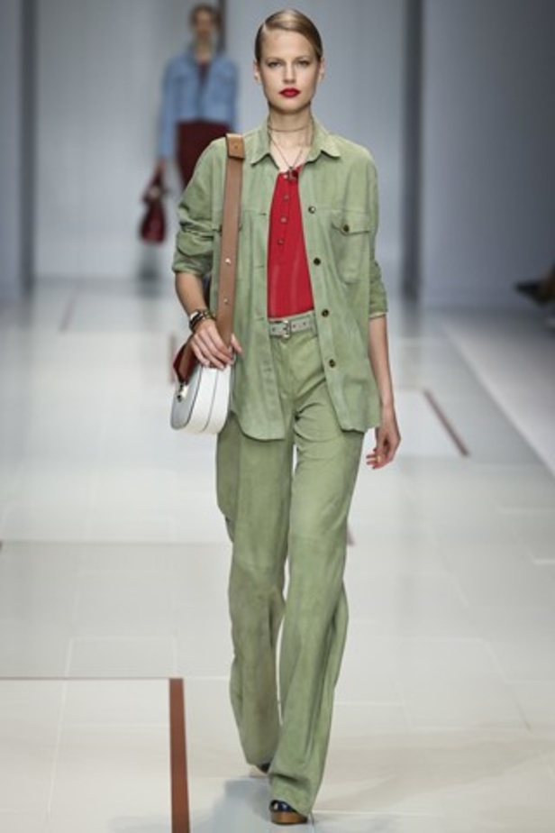 تصاميم راقية من Trussardi لربيع وصيف 2014 