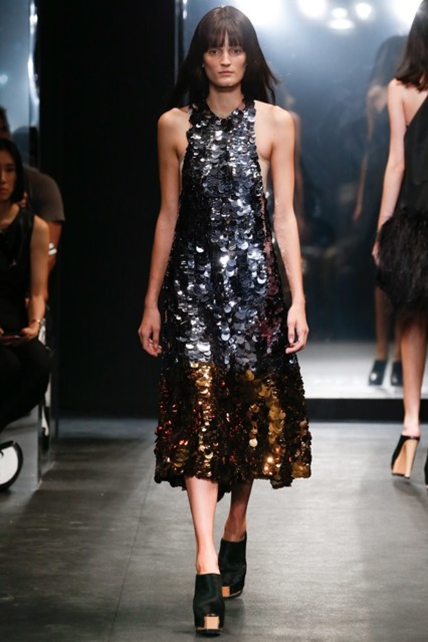 Vera Wang سيّدة صارمة إنما بأحلام مشاغبة! 