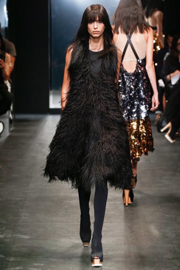 Vera Wang سيّدة صارمة إنما بأحلام مشاغبة! 