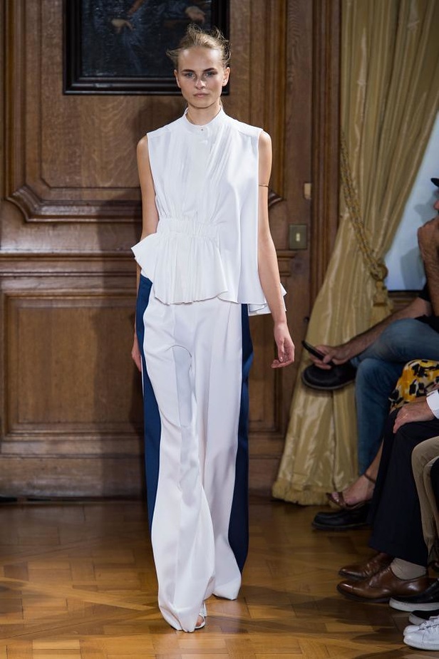 Viktor & Rolf .. نعومة قاسية لربيع رياضي