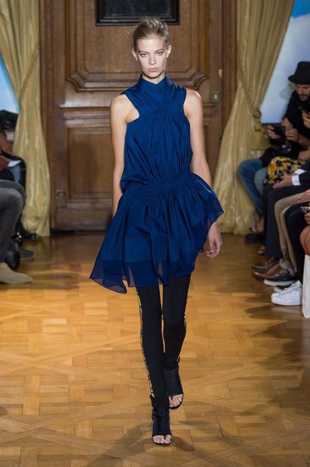 Viktor & Rolf .. نعومة قاسية لربيع رياضي