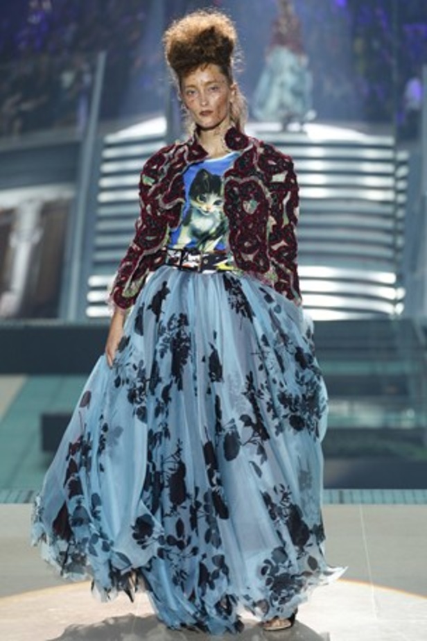 مجموعة Vivienne Westwood لإمرأة مقاتلة جريئة 