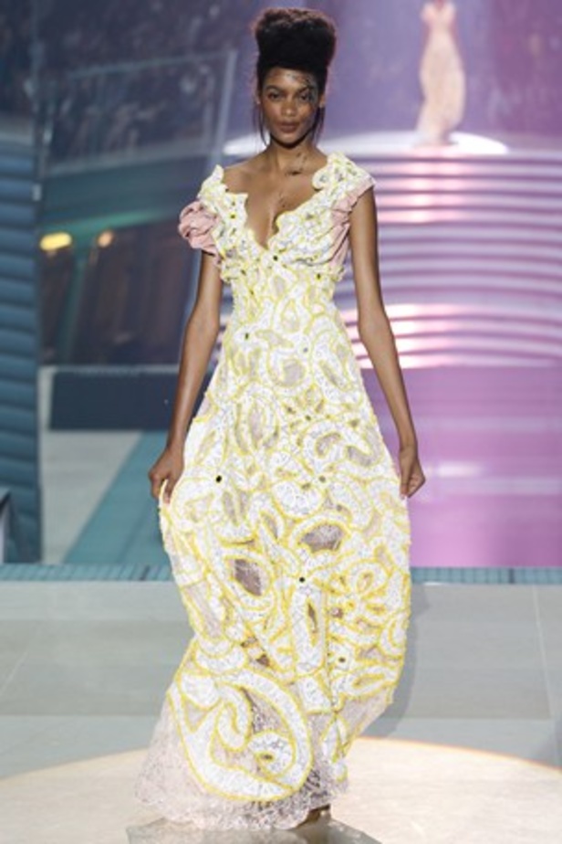 مجموعة Vivienne Westwood لإمرأة مقاتلة جريئة 