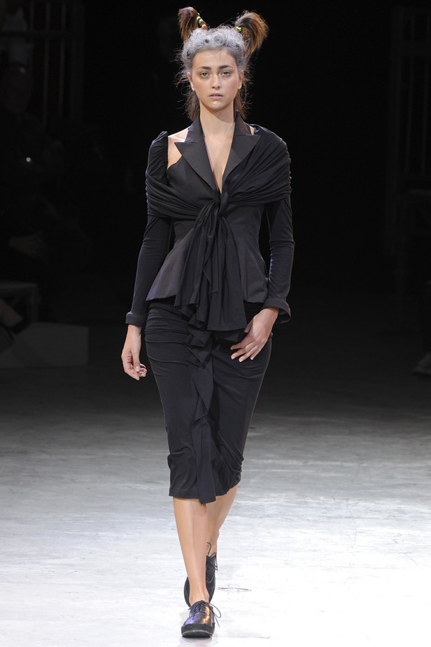 مجموعة Yohji Yamamoto ثبات الاسود ودوامة الألوان 