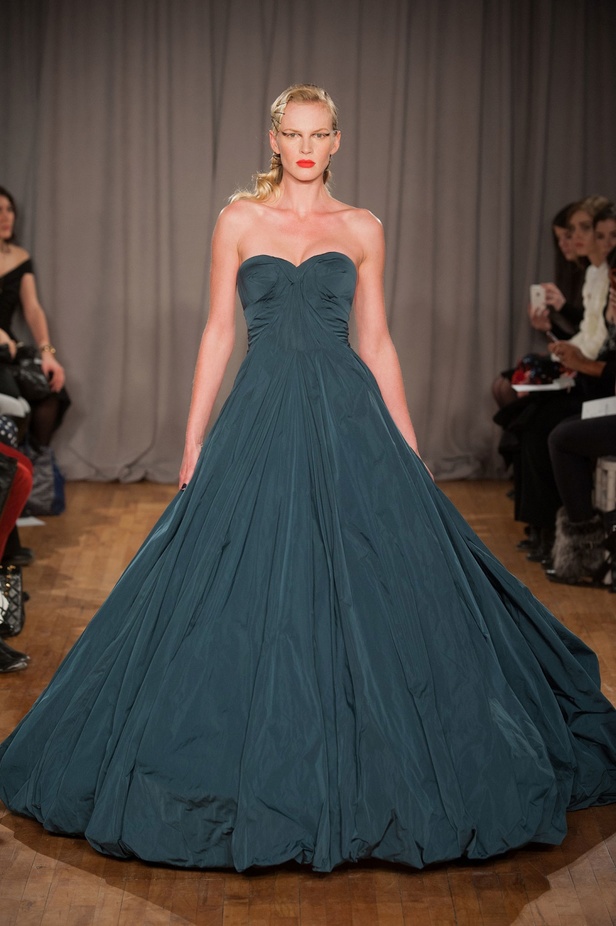 Zac Posen... خريف بأناقة اليزابيث تايلور ورقة أودري هيبورن