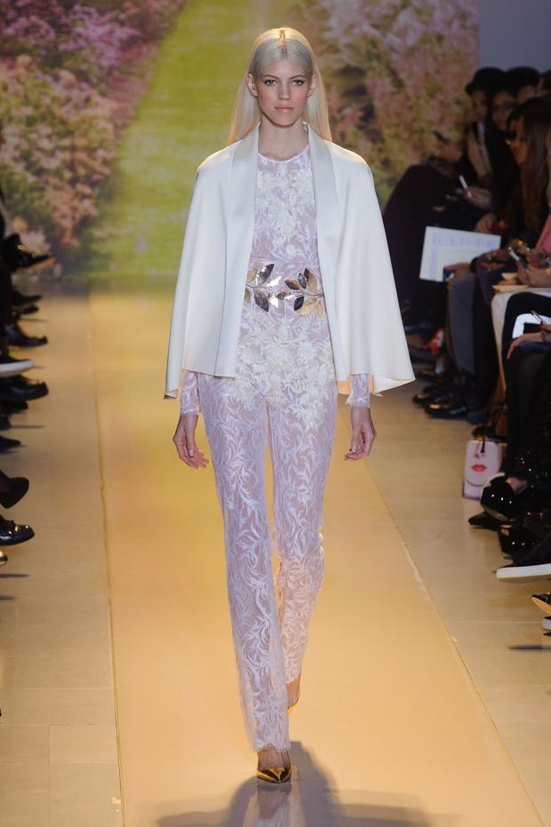 Zuhair Murad... موجات من ذهب وورود وأنوثة