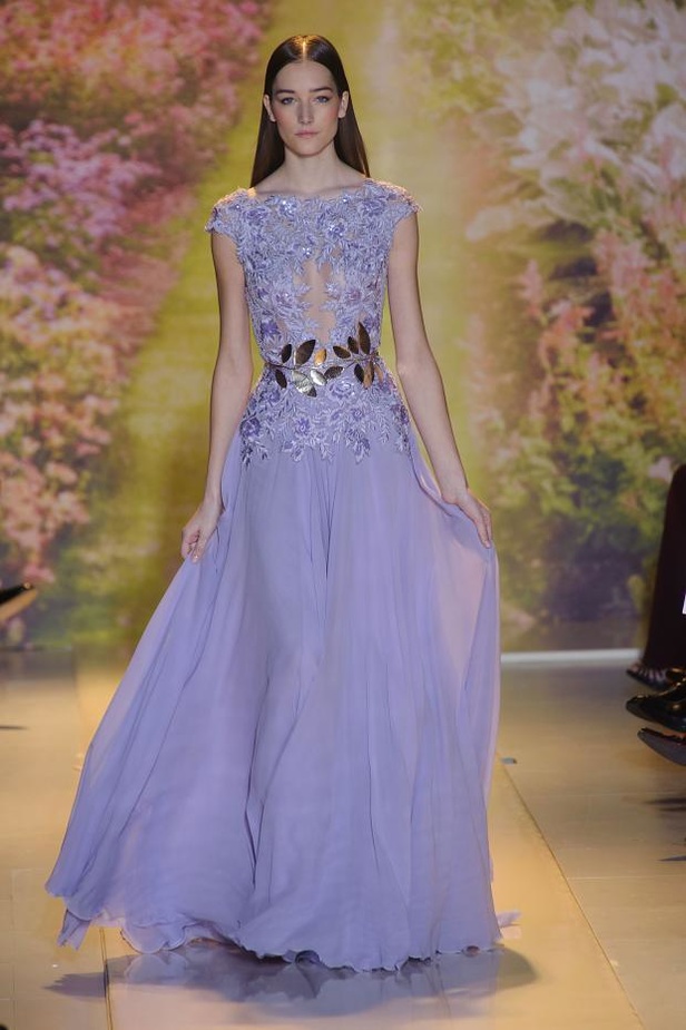 Zuhair Murad... موجات من ذهب وورود وأنوثة