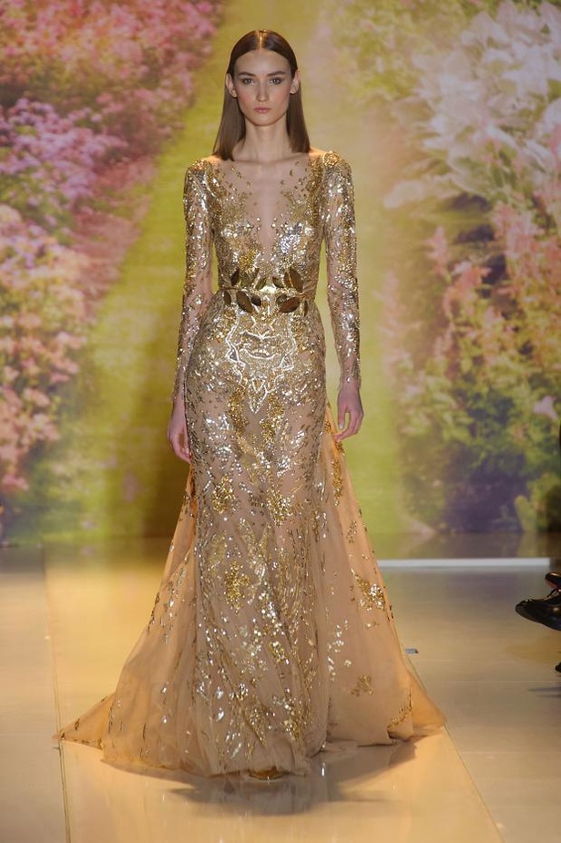 Zuhair Murad... موجات من ذهب وورود وأنوثة