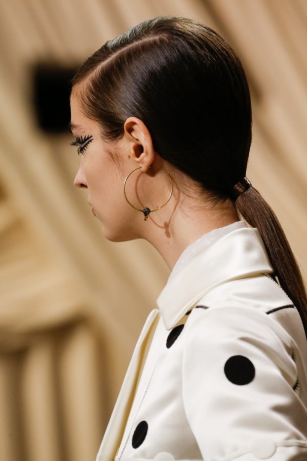 عرض أزياء كريستيان ديور لربيع 2018