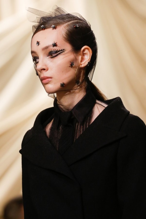 عرض أزياء كريستيان ديور لربيع 2018