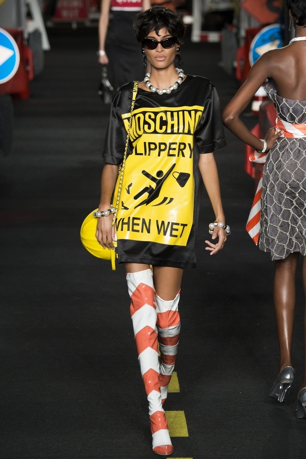 مجموعة Moschino لربيع و صيف 2016