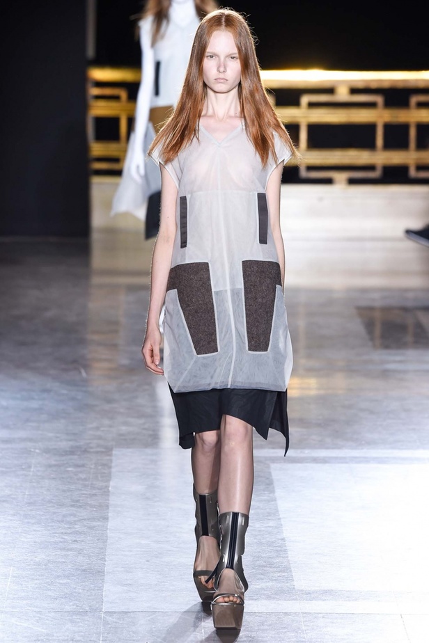 Rick Owens: مجموعة منتفضة على الواقع