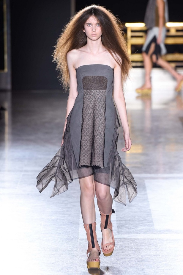 Rick Owens: مجموعة منتفضة على الواقع