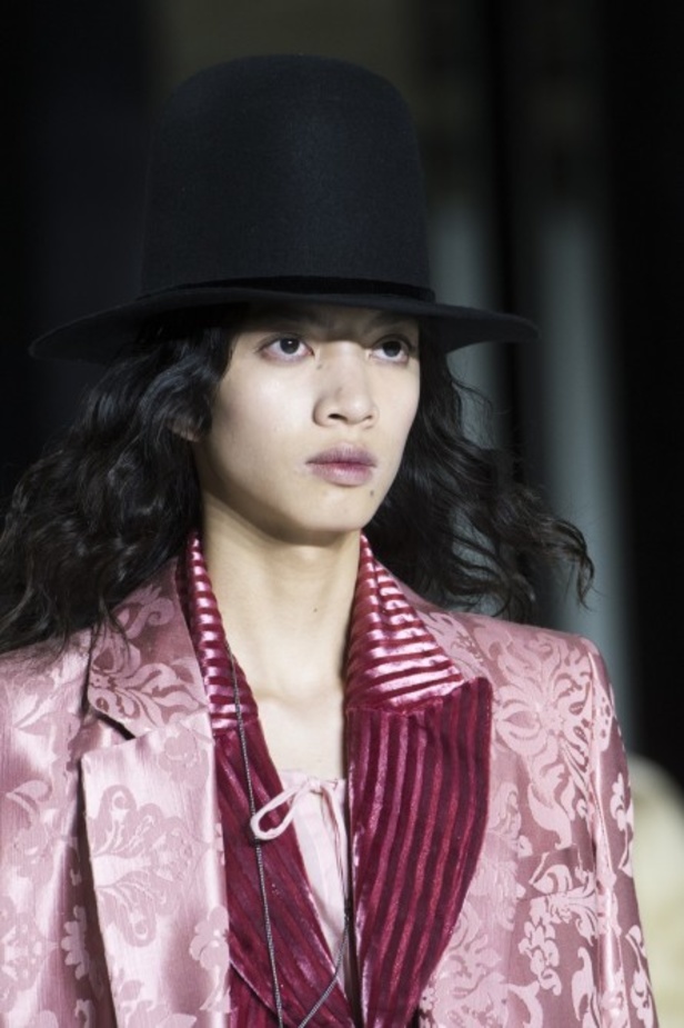 مجموعة Ann Demeulemeester لخريف 2019