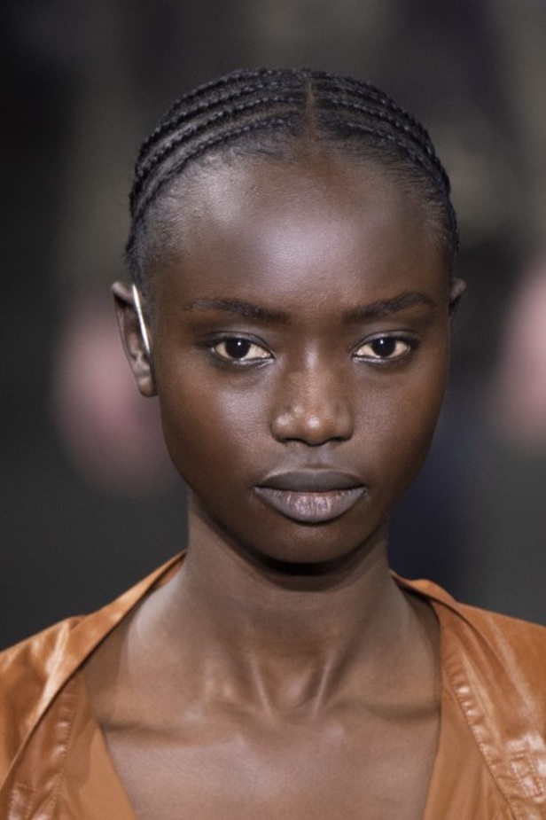 عرض مجموعة Ann Demeulemeester في باريس