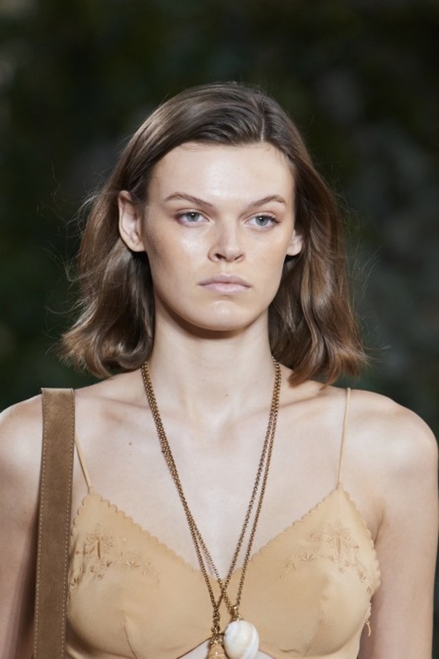 عرض ازياء Alberta Ferretti من أسبوع الموضة في ميلانو لربيع وصيف 2020