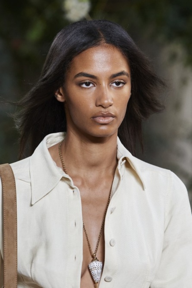 عرض ازياء Alberta Ferretti من أسبوع الموضة في ميلانو لربيع وصيف 2020