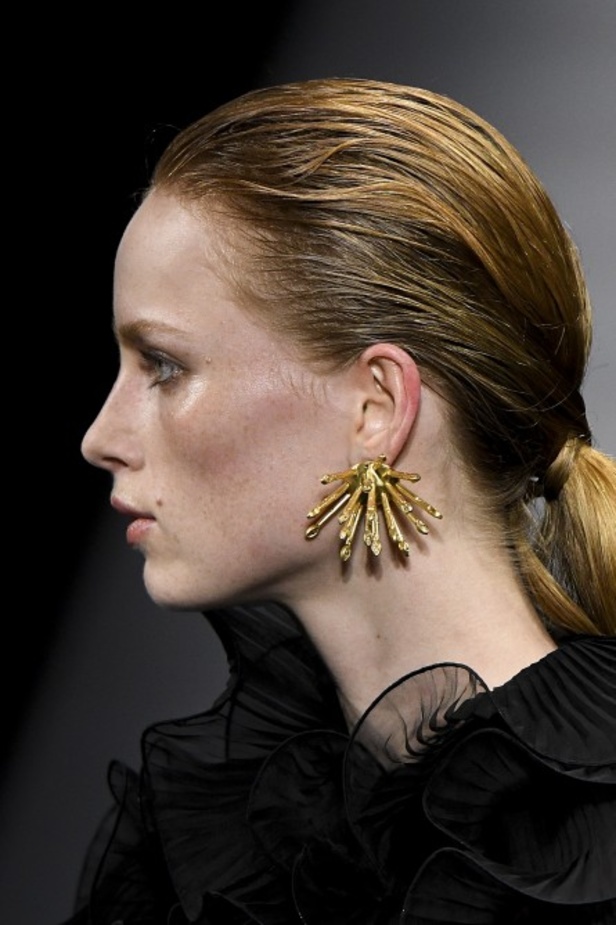 مجموعة Alberta Ferretti الفاخرة خلال اسبوع الموضة في ميلانو لخريف وشتاء 2020-2021