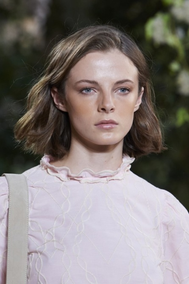 عرض ازياء Alberta Ferretti من أسبوع الموضة في ميلانو لربيع وصيف 2020