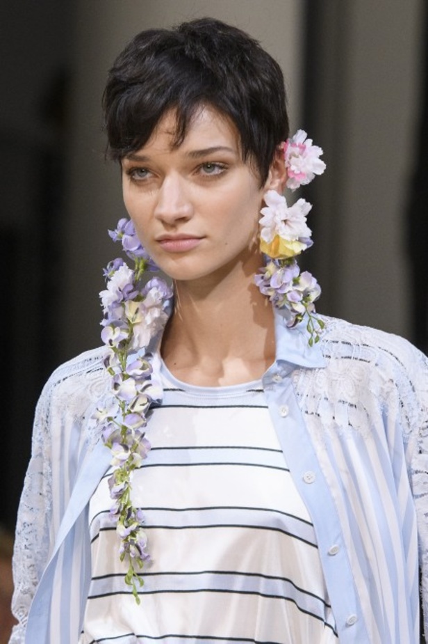 ازياء من عرض أليكسيس مابيل باسبوع الموضة في باريس