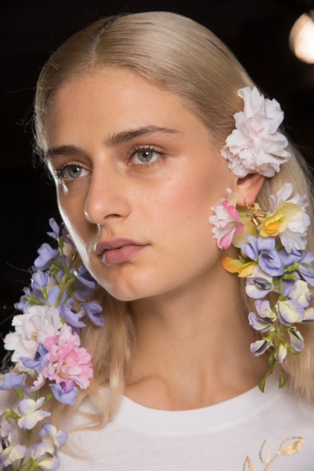 ازياء من عرض أليكسيس مابيل باسبوع الموضة في باريس