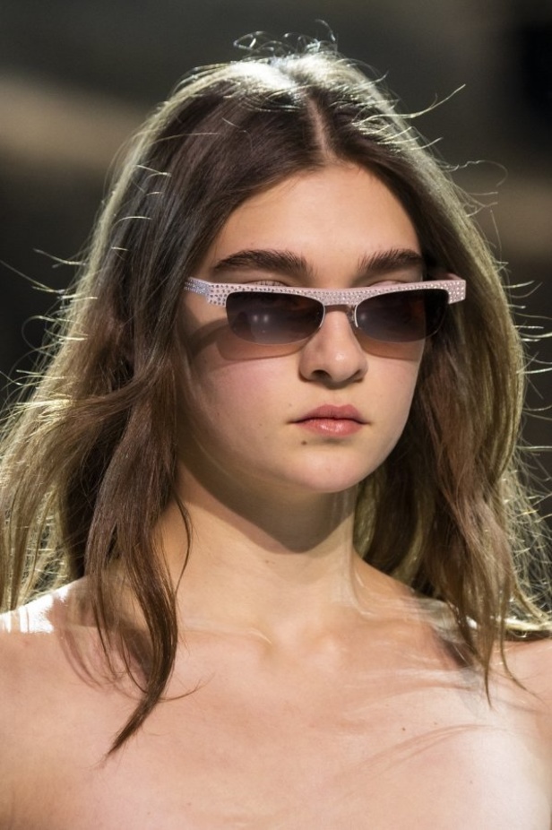 مجموعة الألبسة الراقية من ألكسندر فوتييه لربيع 2019