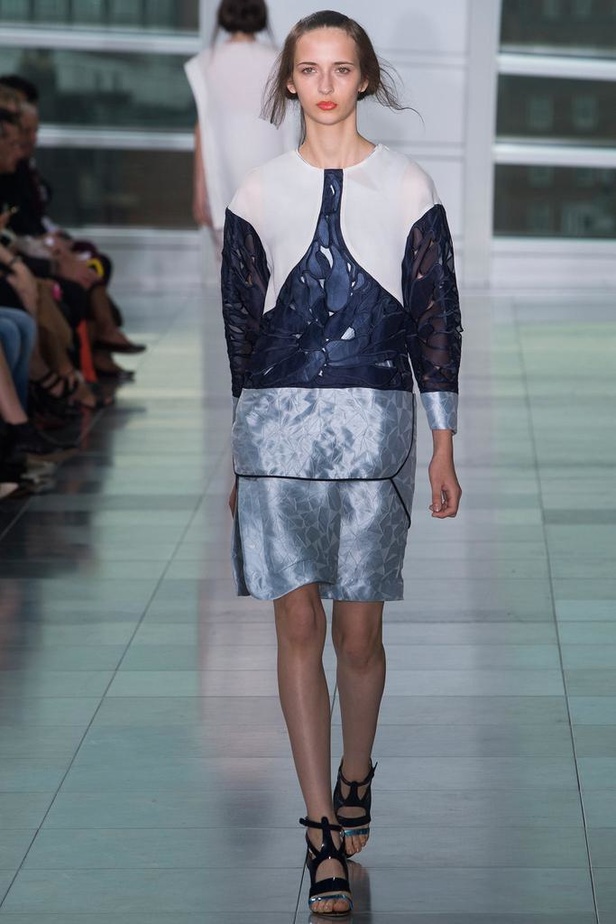 بريق السجادة الحمراء لدى Antonio Berardi في أسبوع لندن