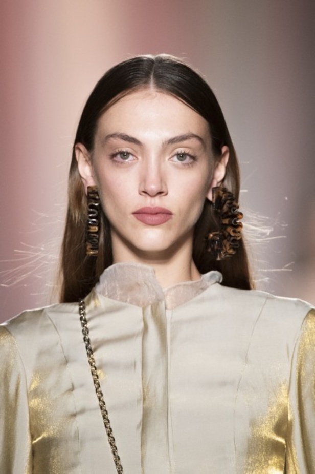 اسبوع الموضة في ميلان 2019 أزياء AIGNER الفاخرة لربيع وصيف 2020