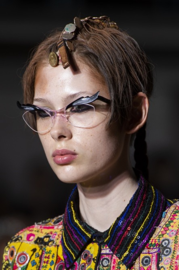 اسبوع الموضة في لندن 2019 مجموعة ASHISH لربيع وصيف 2020