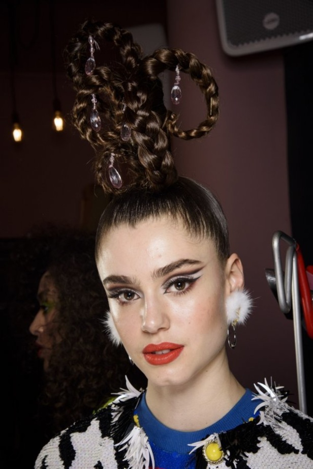 ازياء ASHISH الجاهزة من اسبوع الموضة في لندن لخريف وشتاء2020-2021